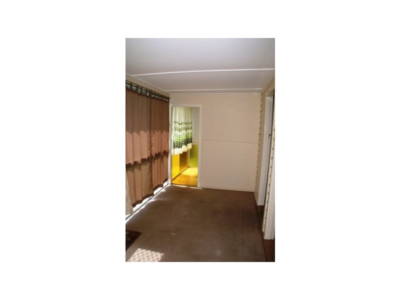6 Huish Street, Eastern Heights QLD 4305