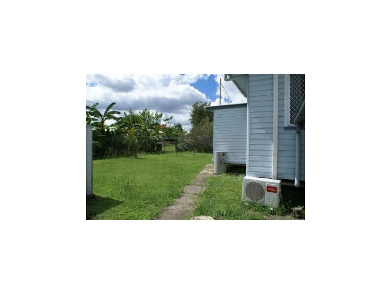 6 Huish Street, Eastern Heights QLD 4305