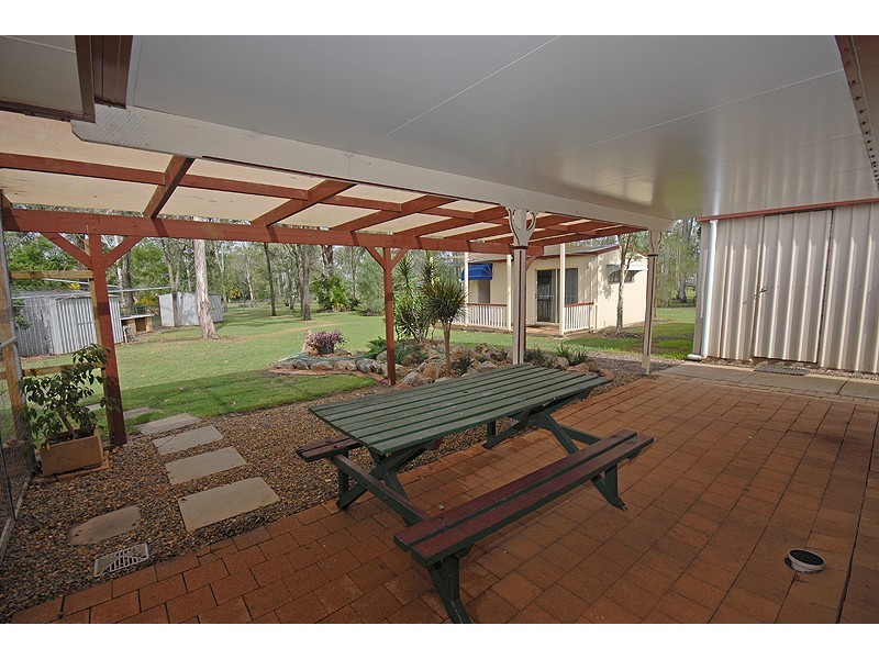 15 Kipara Road, Thagoona QLD 4306