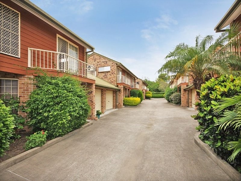 2/43 South Station Road, Booval QLD 4304