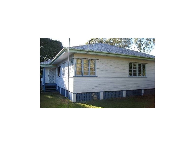 25 Ernest Street, Leichhardt QLD 4305