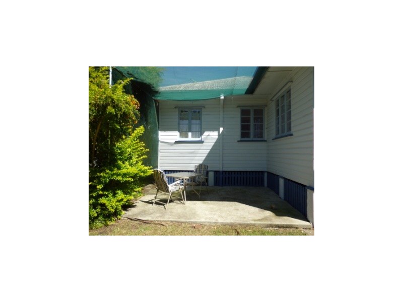 25 Ernest Street, Leichhardt QLD 4305