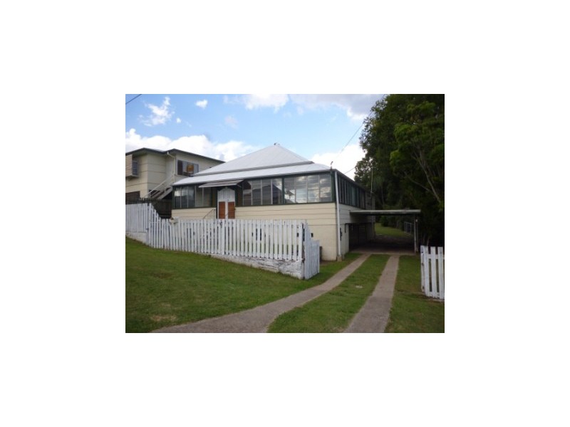 9 Challinor Street, Sadliers Crossing QLD 4305