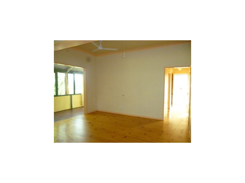 9 Challinor Street, Sadliers Crossing QLD 4305