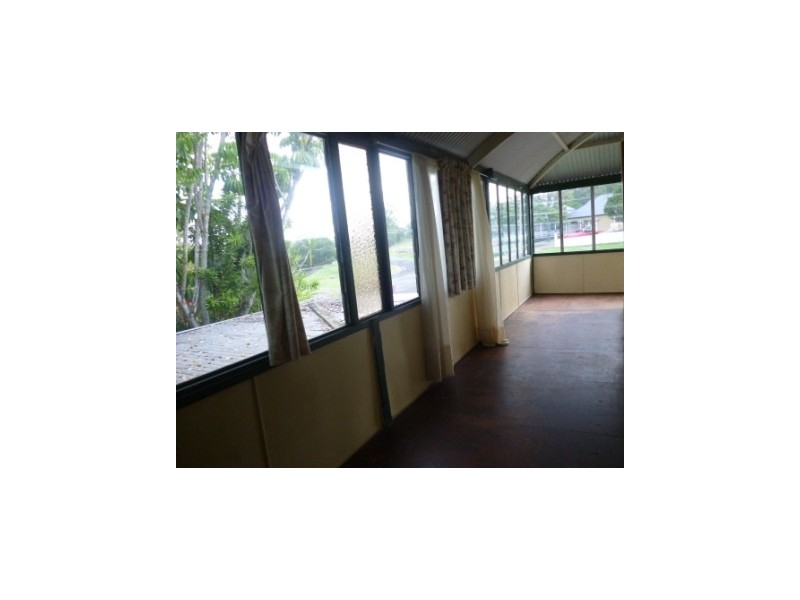 9 Challinor Street, Sadliers Crossing QLD 4305