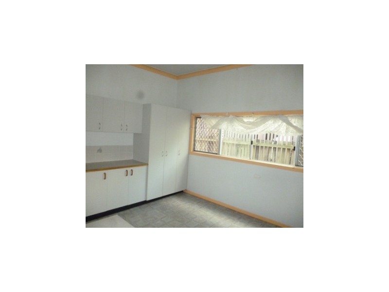 9 Challinor Street, Sadliers Crossing QLD 4305