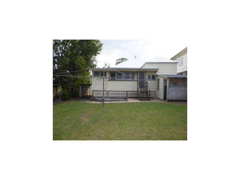 9 Challinor Street, Sadliers Crossing QLD 4305