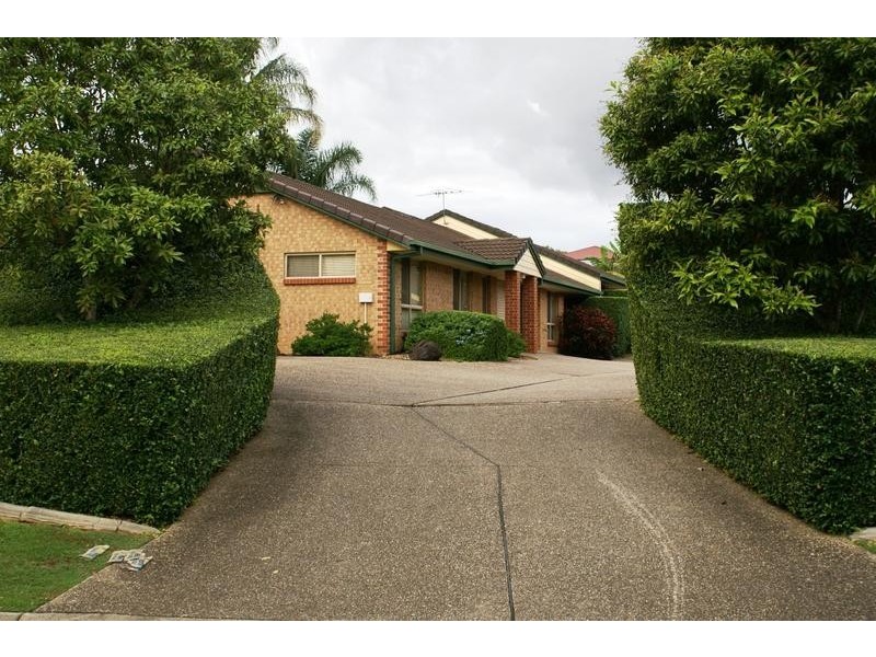 1/4 Rosegum Place, Redbank Plains QLD 4301