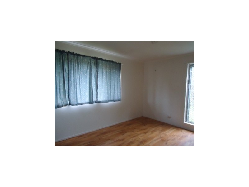 4 Hanran Court, Bundamba QLD 4304