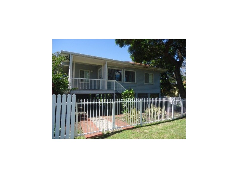 17 James Street, East Ipswich QLD 4305