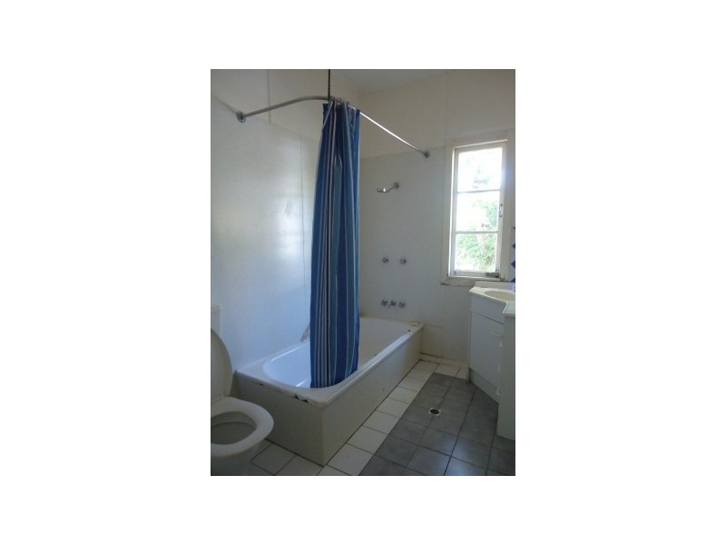 17 James Street, East Ipswich QLD 4305