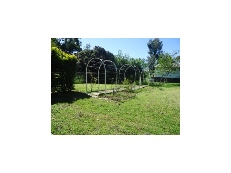 17 James Street, East Ipswich QLD 4305