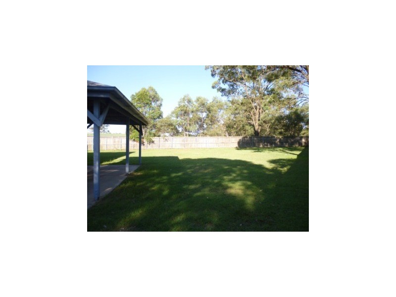 18 Jessica Street, Riverview QLD 4303