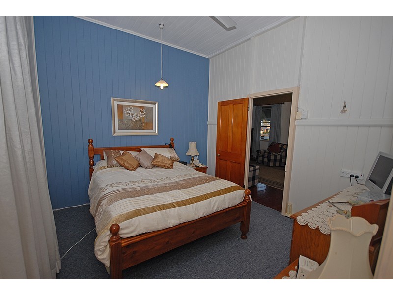 9 School Street, Rosewood QLD 4340