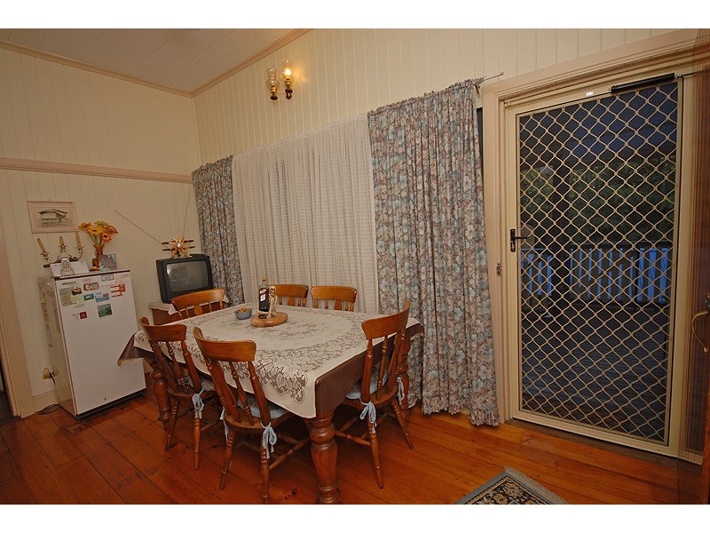 9 School Street, Rosewood QLD 4340