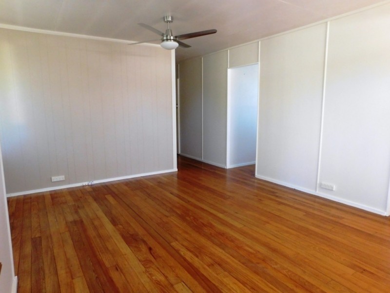 12 Richard Street, Dinmore QLD 4303
