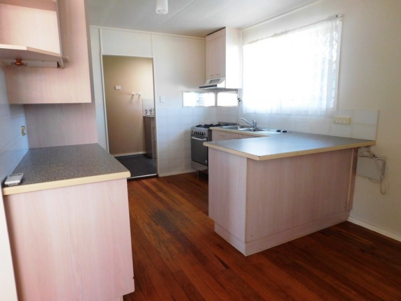 12 Richard Street, Dinmore QLD 4303