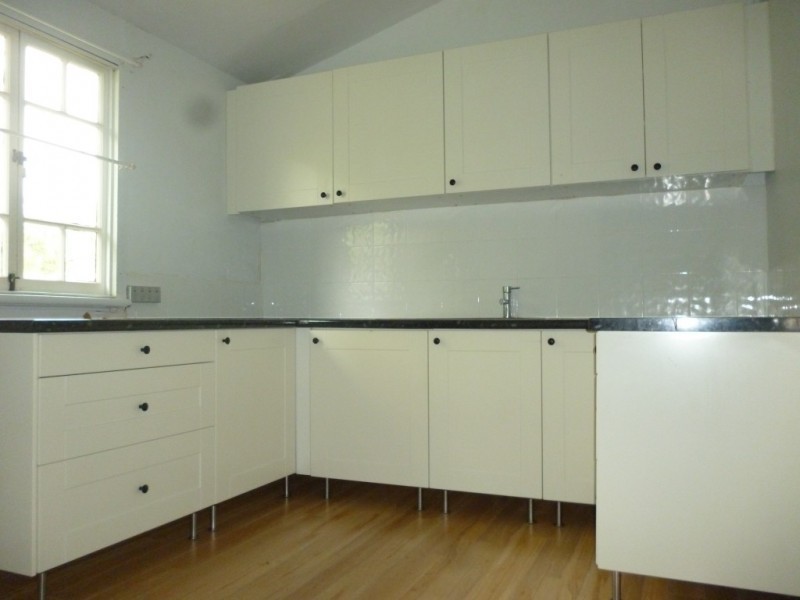 18 Bright Street, Newtown QLD 4305