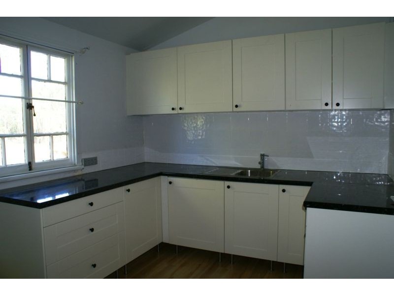 18 Bright Street, Newtown QLD 4305