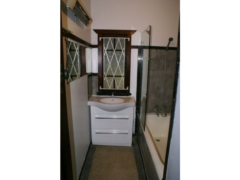 18 Bright Street, Newtown QLD 4305