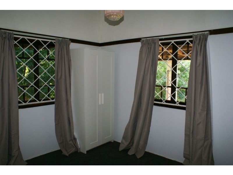 18 Bright Street, Newtown QLD 4305