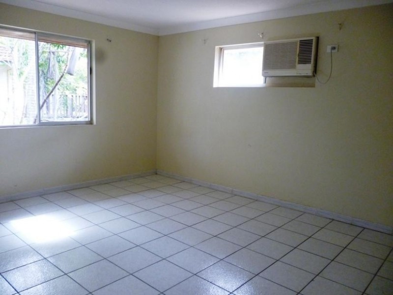 11 Dossie Street, Riverview QLD 4303