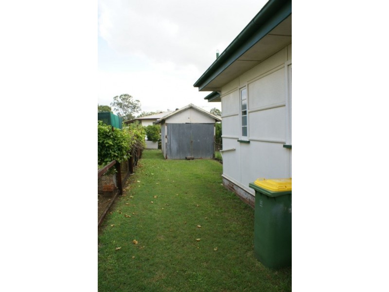 106 Woodend Road, Woodend QLD 4305