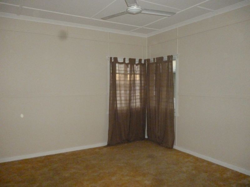 17 Peace Street, Lowood QLD 4311