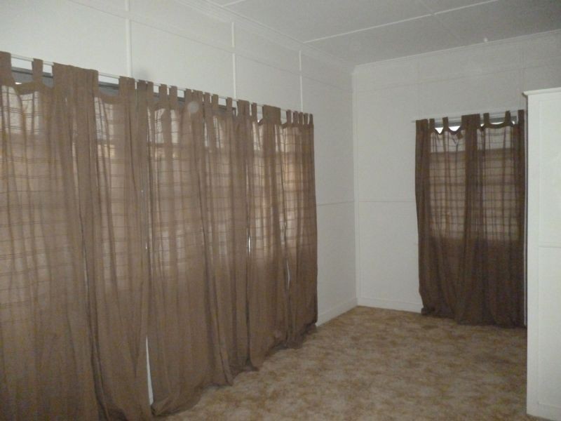 17 Peace Street, Lowood QLD 4311