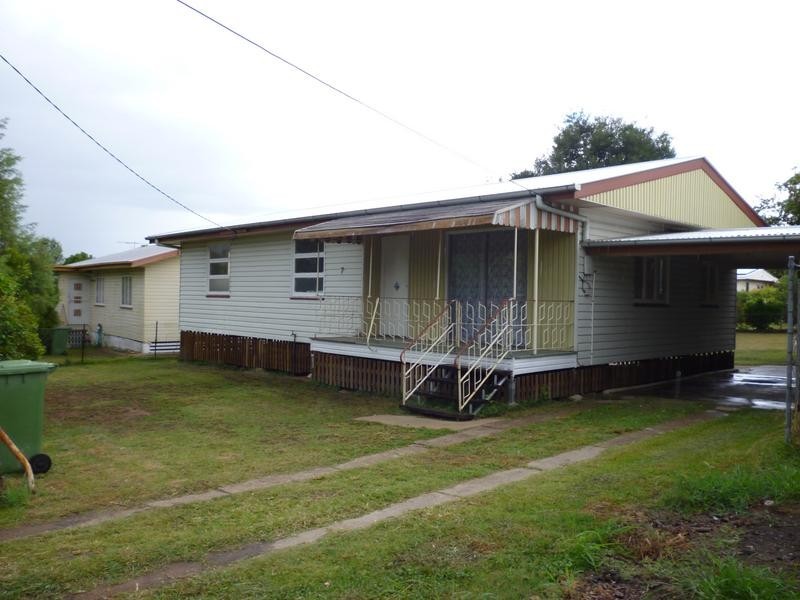 7 Edgar Street, Eastern Heights QLD 4305