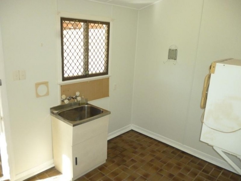 14 Doorey Street, One Mile QLD 4305