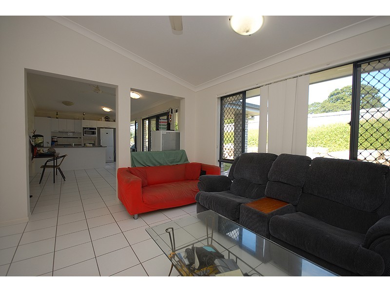 166 Wildey Street, Raceview QLD 4305