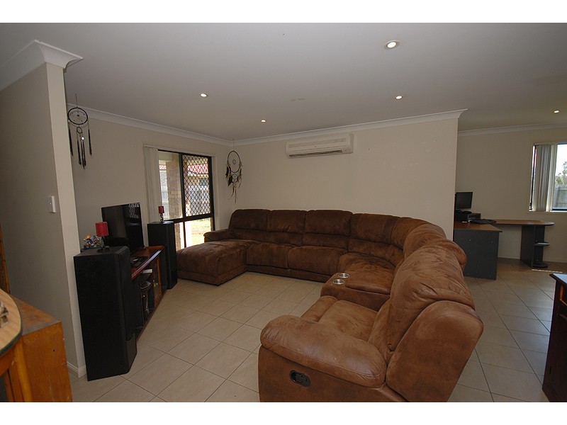 7 Sugars Place, Bundamba QLD 4304