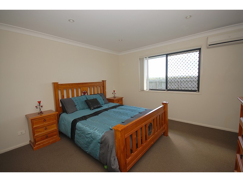 7 Sugars Place, Bundamba QLD 4304