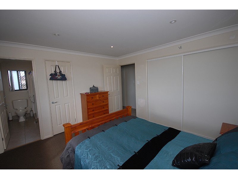 7 Sugars Place, Bundamba QLD 4304