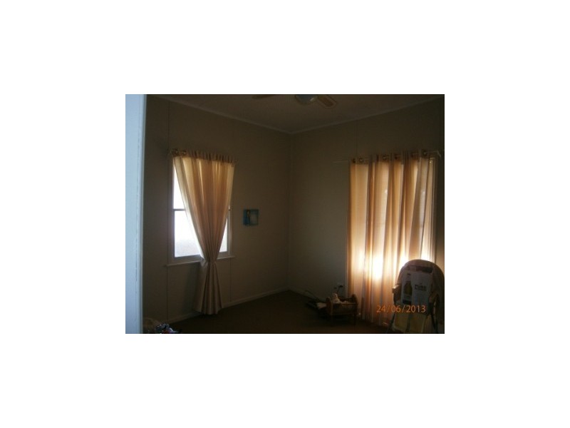 8A High Street, Ebbw Vale QLD 4304