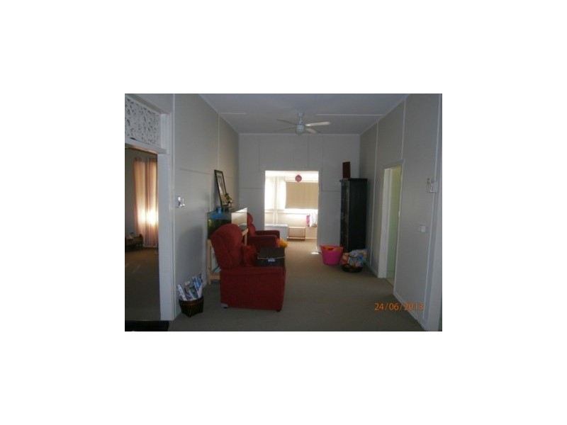 8A High Street, Ebbw Vale QLD 4304