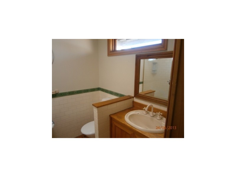 8A High Street, Ebbw Vale QLD 4304