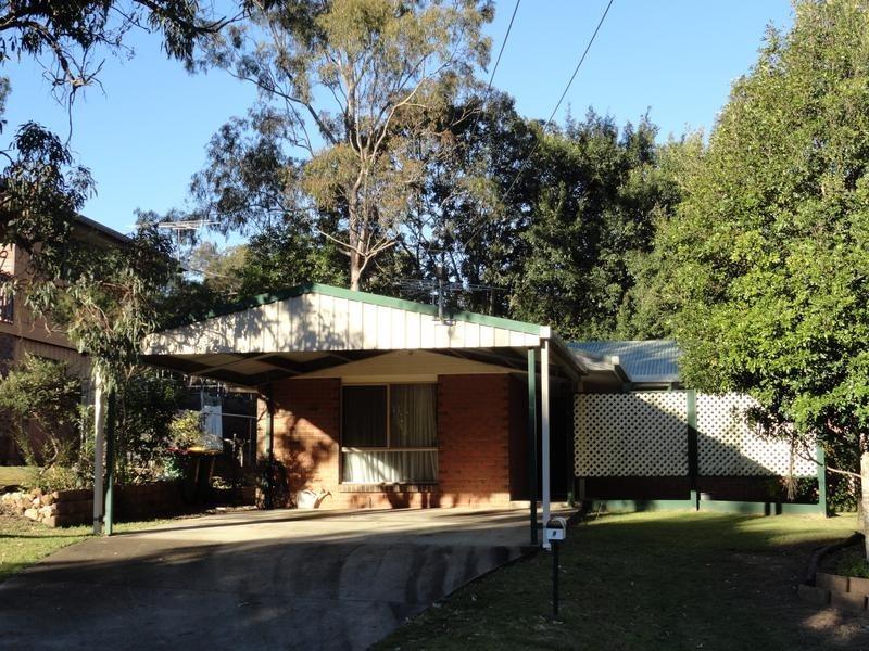 8 Naomai Street, Bundamba QLD 4304