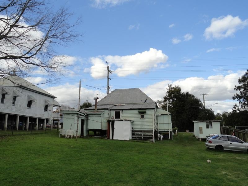 45 Thorn Street, Ipswich QLD 4305