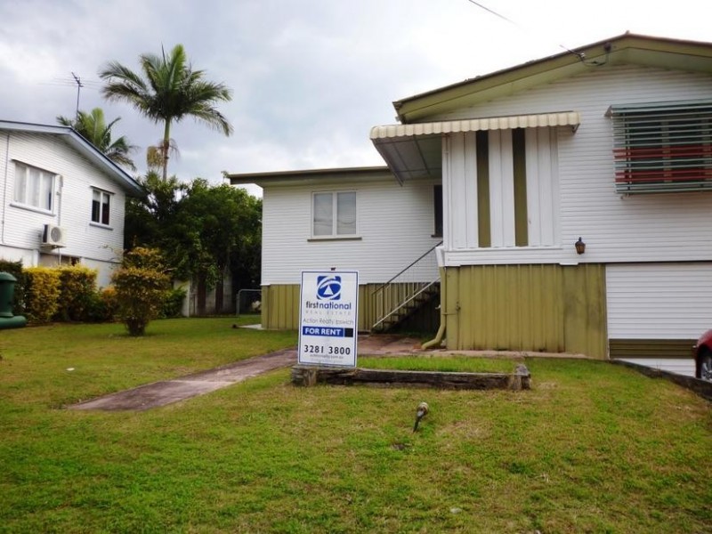 27 Raceview Street, Eastern Heights QLD 4305