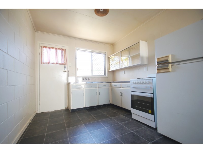 2/13 Gibbon Street, East Ipswich QLD 4305