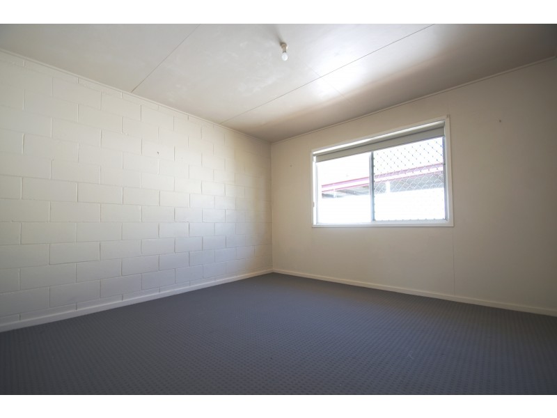 2/13 Gibbon Street, East Ipswich QLD 4305