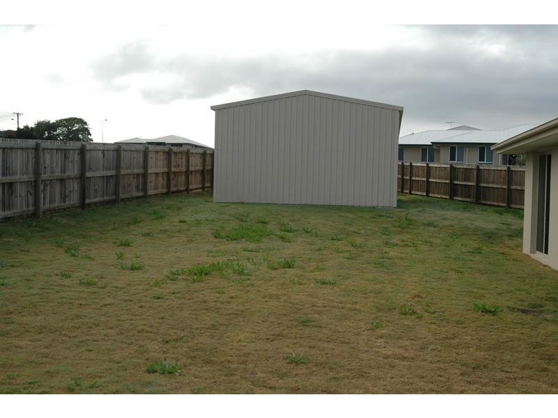 18 Iris Court, Yamanto QLD 4305