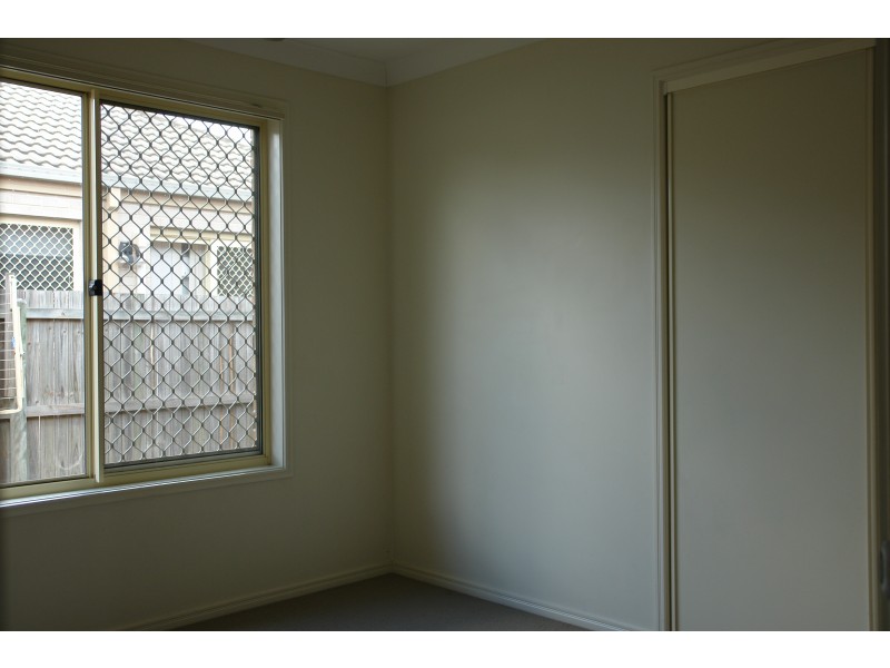 72 Vineyard Street, One Mile QLD 4305