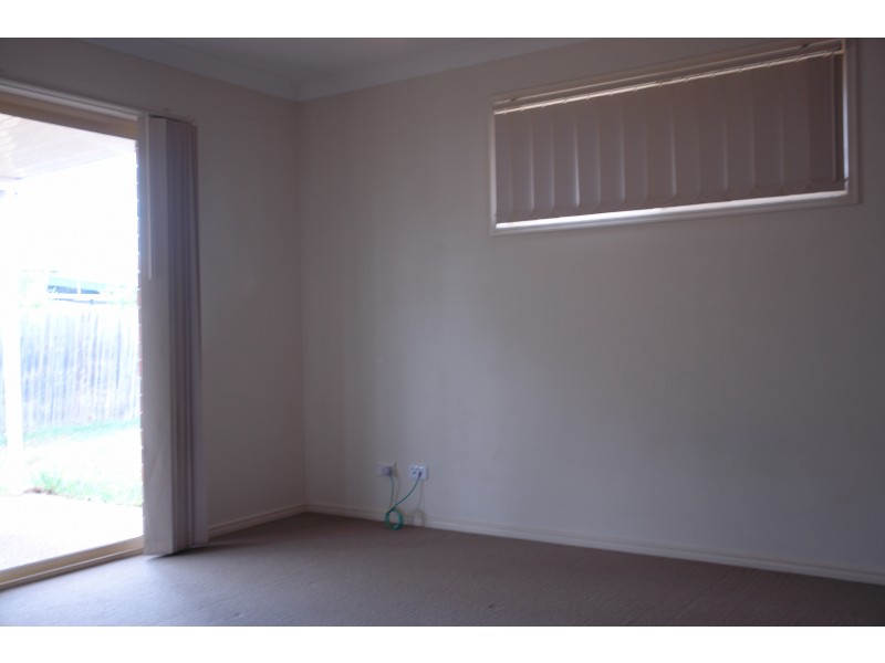 72 Vineyard Street, One Mile QLD 4305