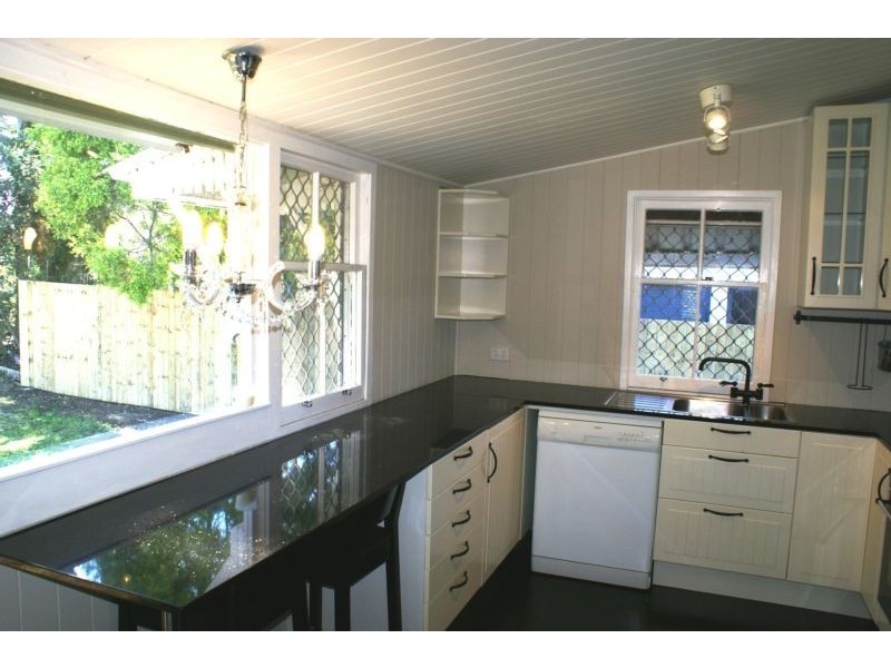 164 Blackstone Road, Silkstone QLD 4304