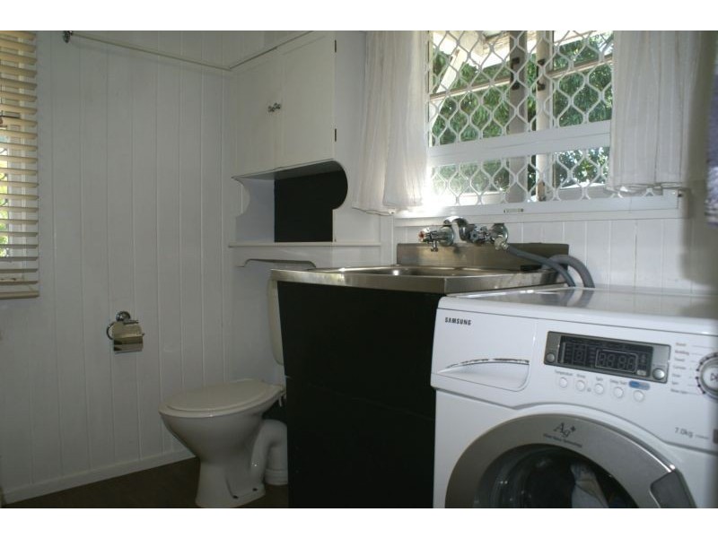 164 Blackstone Road, Silkstone QLD 4304