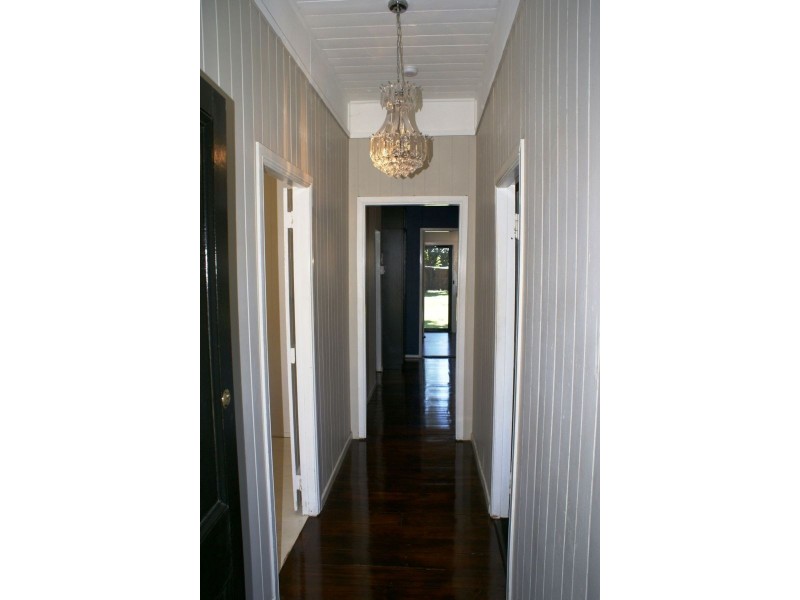 164 Blackstone Road, Silkstone QLD 4304