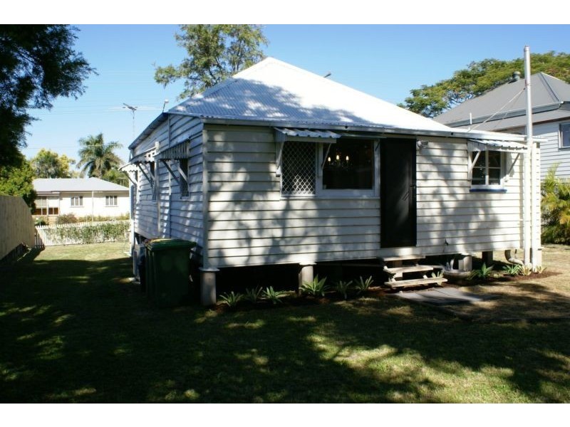 164 Blackstone Road, Silkstone QLD 4304